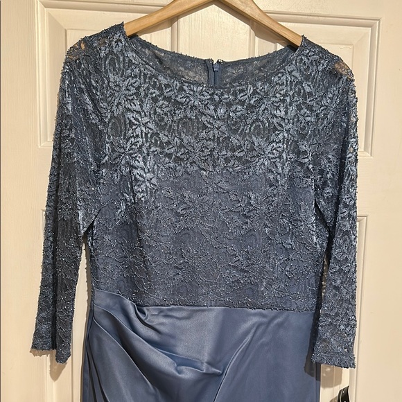 SLNY Blue Ruched Embellished Long Sleeve Gown - Picture 4 of 9